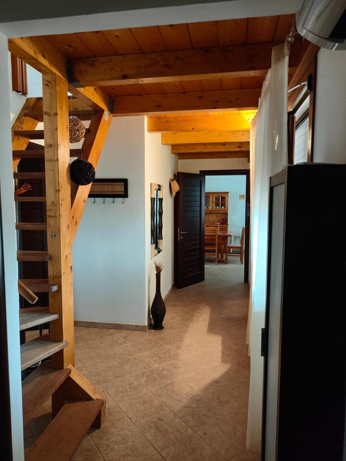 La_Casa_Di_ Willy Villa Canai Екстериор снимка